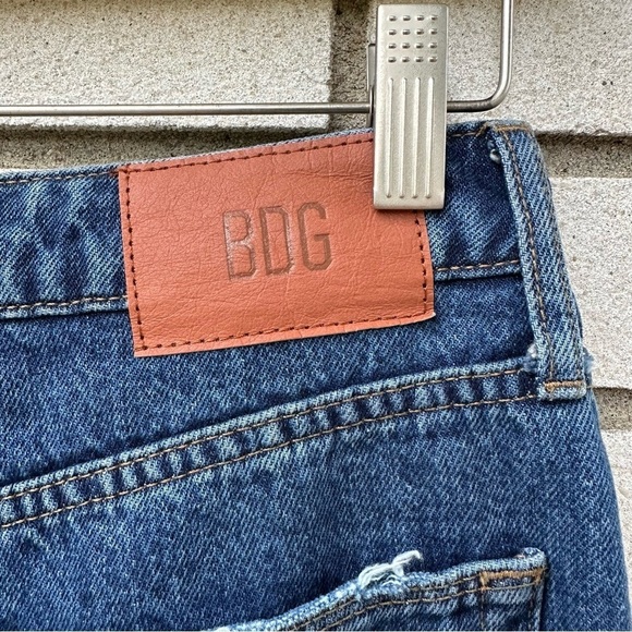 BDG Urban Outfitters Puddle Womens Jeans Medium Wash - Picture 16 of 16